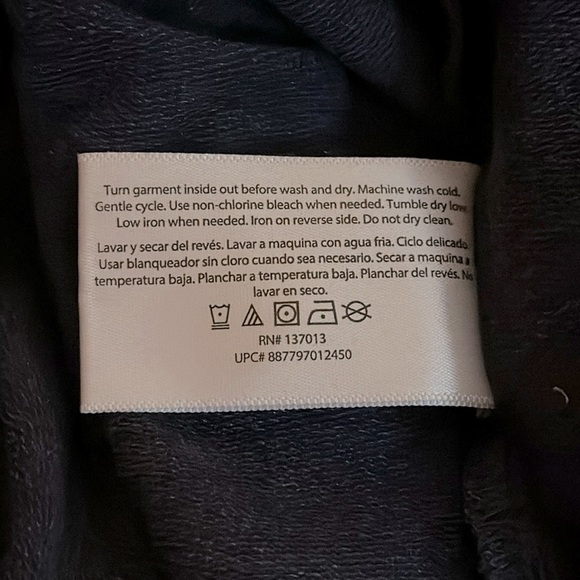 Wildfox Good Vibes Blue Terry Cloth Spell Out Sweatshirt Size Small - Picture 11 of 11